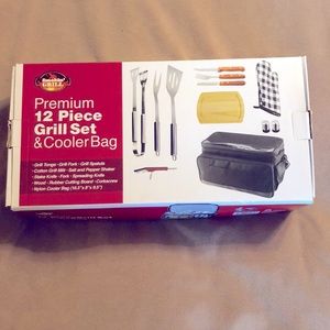 NWT Smokin' Grill 12 piece grill set & cooler bag. BBQ, Camping, Parties.